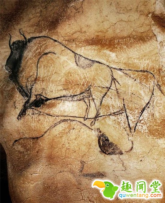 探险家发现一山洞：进去后令人难以置信！