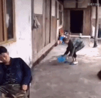 她们两个是双胞胎，你相信吗