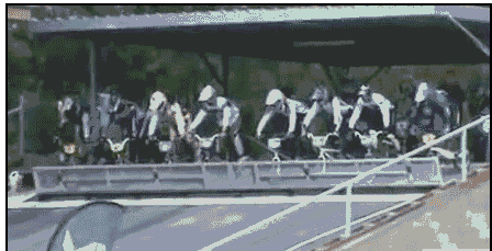 运动场上的迷之尴尬，不好意思我笑点太低没忍住