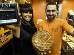 吃糕点就有机会吃出钻石 面包夫妇为了吸