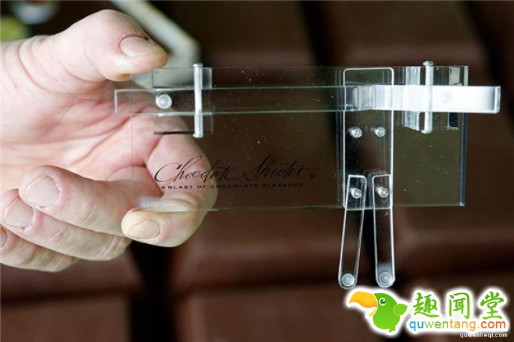 比利时人发明巧克力神器，从鼻孔里吸食，说不会胖
