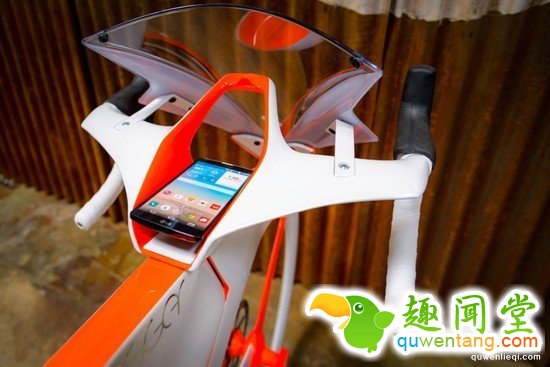 这才是未来的公路自行车，功能智能，造型炫酷！