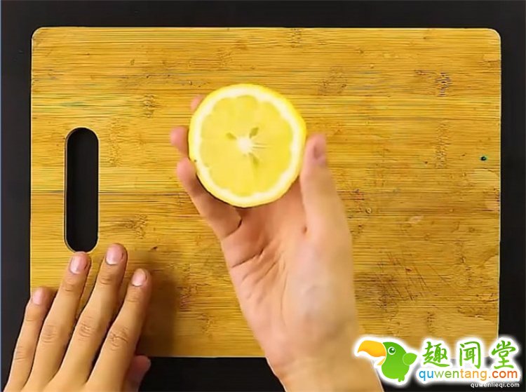 6种意想不到的食物，轻松解决你的厨房污渍苦恼！