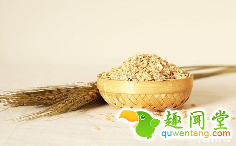 睡前不能吃什么？女人睡前注意事项