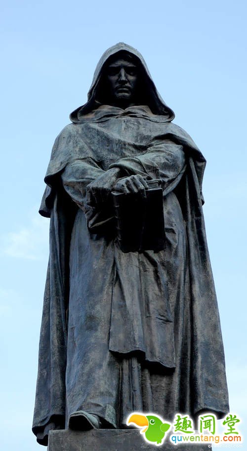 《被外星人绑架的巴西学生？》留下满屋奇怪文字后消失了...