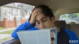 揭秘为什么在坐车时看书会让人想吐？