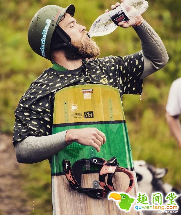 炎炎夏日，你喝水的方式喝对了吗?--趣味说