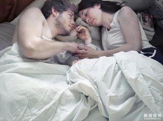 为了鼓励年轻人生孩子，世界各国政府都想