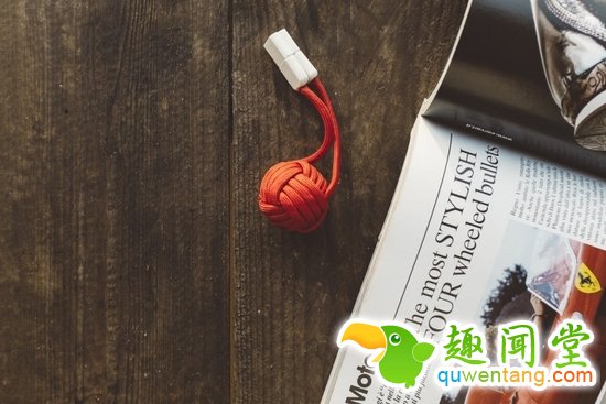 这个毛线小球，居然是个充电宝！