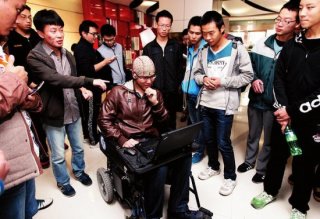 意念控制或可成真！西安大学生研发脑电波