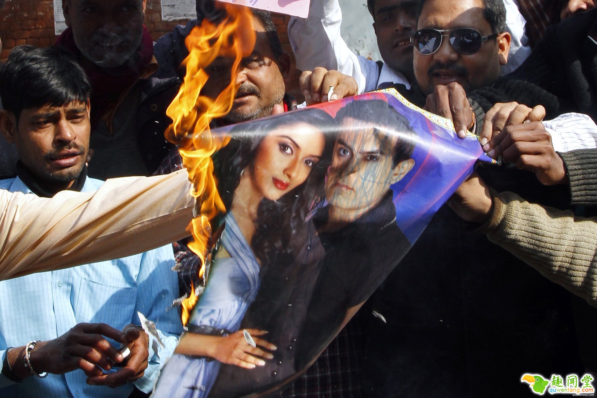 印度国宝级演员阿米尔汗，除了电影想改变国家