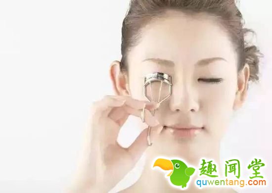睫毛膏的正确刷法，据说90%的人都刷错了！