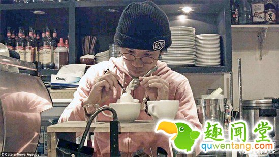 咖啡师创作3D拿铁，猫捉鱼那杯简直满满的脑洞~