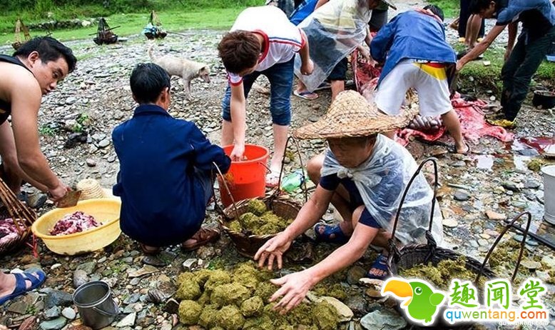 贵州特色美食牛粪火锅：煮时牛粪味，吃时极美味！(5)