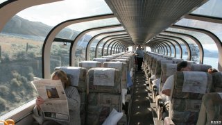 印度推出玻璃顶棚豪华列车，网友表示这很