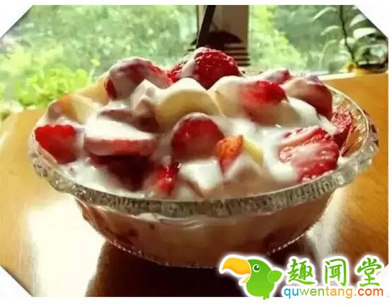 乐趣美食|神一样的吃法，搭配很怪很好吃！