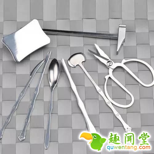 如何优雅地吃掉一只螃蟹？