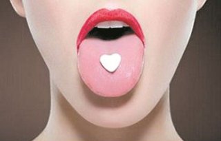 刷牙前应不应先蘸湿牙刷？