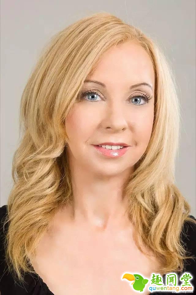 离婚后，她带着女儿从屌丝妈妈逆袭成千万富翁