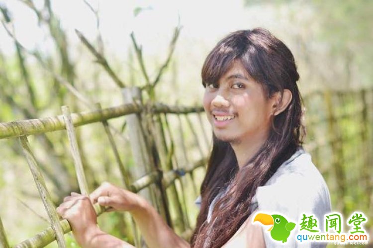 你会给这位模特打几分？看脸一定会惊到你